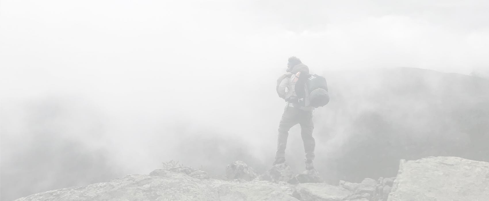 balazs-busznyak-3mtcyvbAqzM-unsplash "El misterio de los intereses y la desacumulación